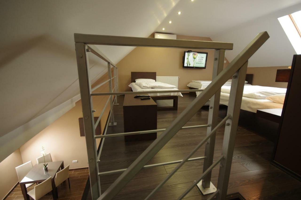 Royal Residence Apartments Gyula Exteriér fotografie