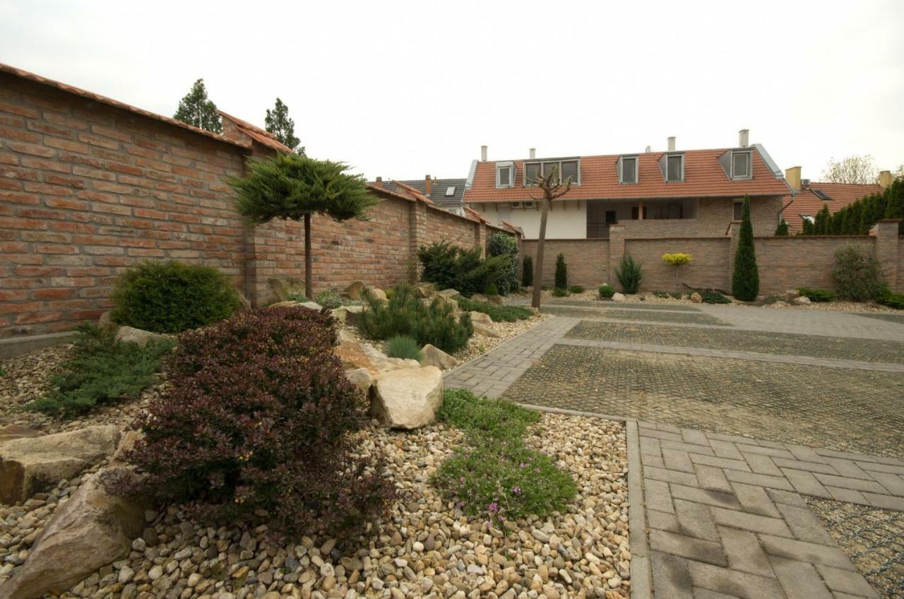 Royal Residence Apartments Gyula Exteriér fotografie